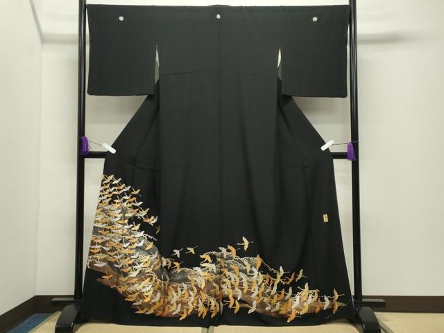 平和屋着物●金彩友禅 卓越技能者・名工・和田光正 黒留袖 立波群鶴文 金銀彩 正絹 逸品 CABD9417gh