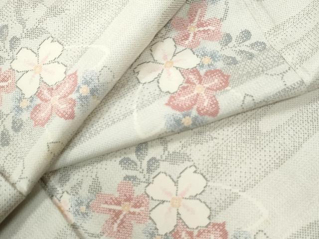 平和屋着物●本場大島紬 白大島 9マルキ エ霞草花文 正絹 逸品 CABE2155yc