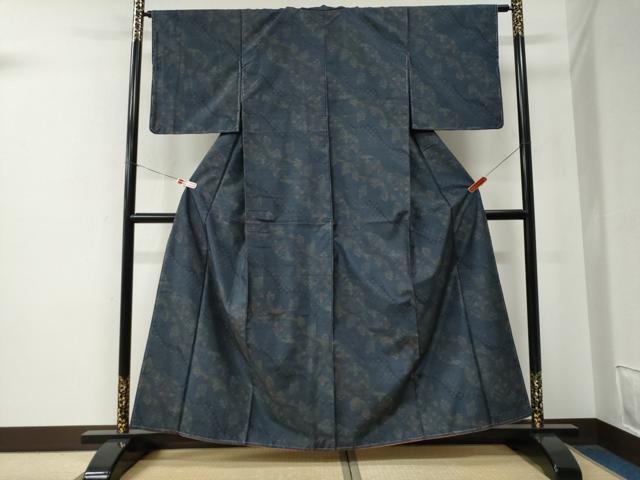 平和屋着物●本場大島紬 9マルキ 吉祥花文 正絹 逸品 未使用 CABE2638yc