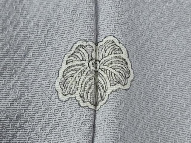 平和屋着物●上質な色無地 本手会の光明 十六菊の章 牡丹鼠色 反端付き 正絹 逸品 未使用 CABE2685yc