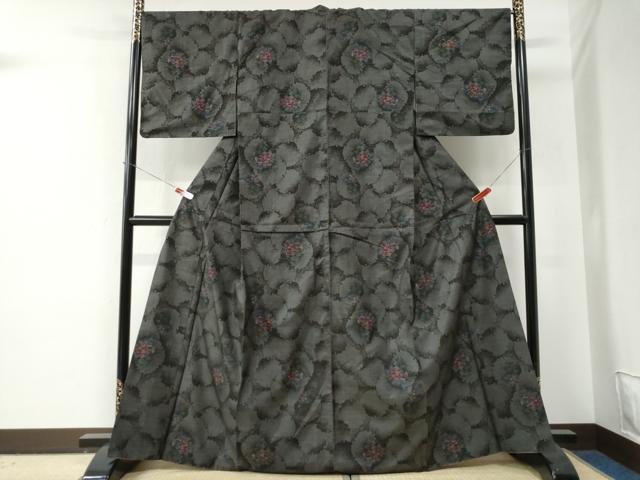 平和屋着物●本場大島紬 9マルキ 雪輪牡丹文 正絹 逸品 CABE2842yc