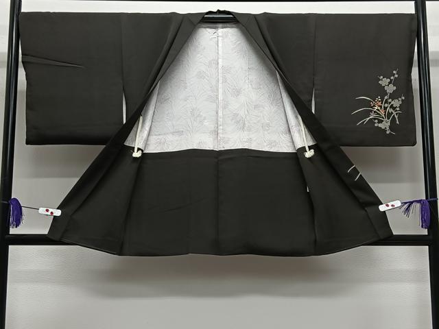 平和屋着物∞羽織 刺繍 草花文 黒地 金彩 正絹 逸品 CABE5098ua