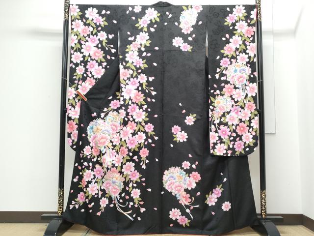平和屋着物●豪華振袖 駒刺繍 花束文 黒地 銀通し地 正絹 逸品 CABE6621th