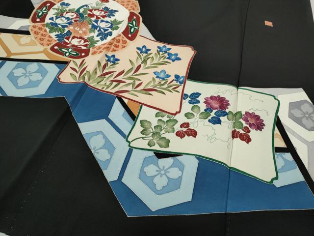 平和屋着物●本加賀友禅作家 鶴見保次 黒留袖 絵皿吉祥花文 正絹 逸品 CABE6949ut