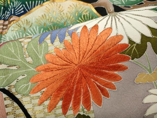 平和屋着物●創業460年・千總 黒留袖 駒刺繍 屏風松花文 金彩 高島屋扱い 正絹 逸品 CABE6950ut