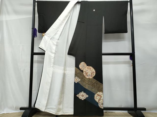 平和屋着物■豪華黒留袖 駒刺繍 絵皿狩猟花文 金彩 正絹 逸品 CABF0942fb
