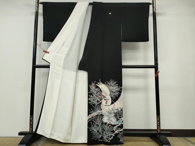 平和屋着物●本加賀友禅作家 二塚長生 黒留袖 鷹 鷲 枝松葉文 正絹 逸品 CABF3269ut
