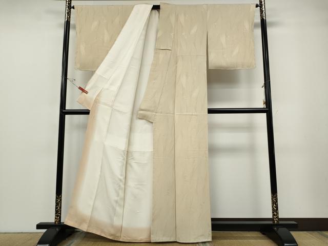 平和屋着物●上質な色無地 寿光織 南天地紋 肌色 反端付き 正絹 逸品 未使用 CABF3313ut