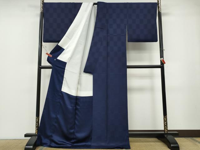 平和屋着物●藍造り国選定無形文化財 藍師・佐藤昭人 色無地 天然阿波藍 市松地紋 鉄紺色 認定証付き 正絹 逸品 CABF3433ut