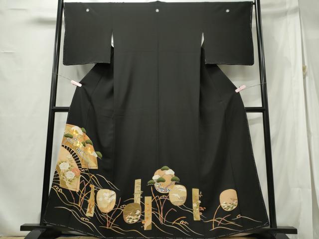 平和屋着物■豪華黒留袖 駒刺繍 扇面花松文 金彩 正絹 逸品 未使用 CABF6507ou