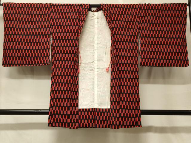 平和屋着物#羽織 矢羽文 黒地 正絹 逸品 未使用 CABF9104in