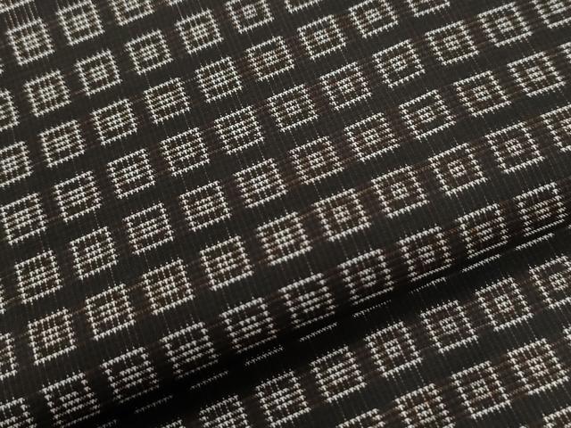 平和屋着物●本場大島紬 9マルキ 幾何学文様 やまと誂製 正絹 逸品 CABG0033yc