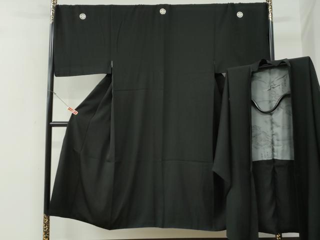 平和屋着物●男性 黒紋付 羽織セット 羽裏:遠山風景文 キングサイズ 正絹 逸品 CABG0188yc