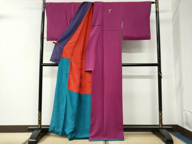 平和屋着物●ファッションデザイナー 花井幸子監修 色無地 中紅色 正絹 逸品 CABG0268yc