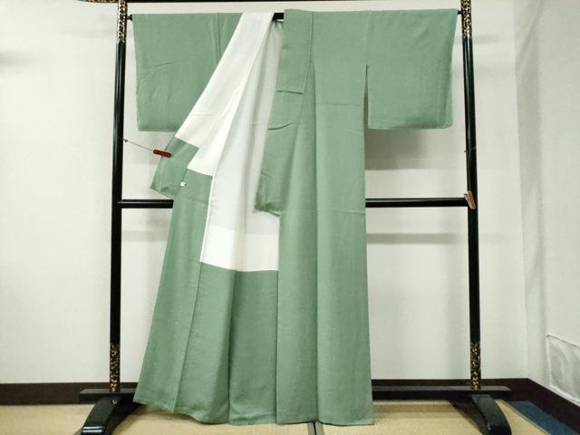 平和屋着物●上質な色無地 本草木染 花尽くし地紋 柳染色 反端付き 正絹 逸品 未使用 CABG0457yc