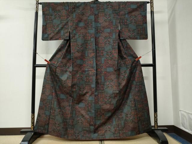 平和屋着物●本場大島紬 7マルキ 色紙更紗草花文 正絹 逸品 CABG0458yc