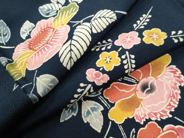 平和屋着物●上質な小紋 型染め 草花文 鬼しぼ縮緬 正絹 逸品 CABG0500yc