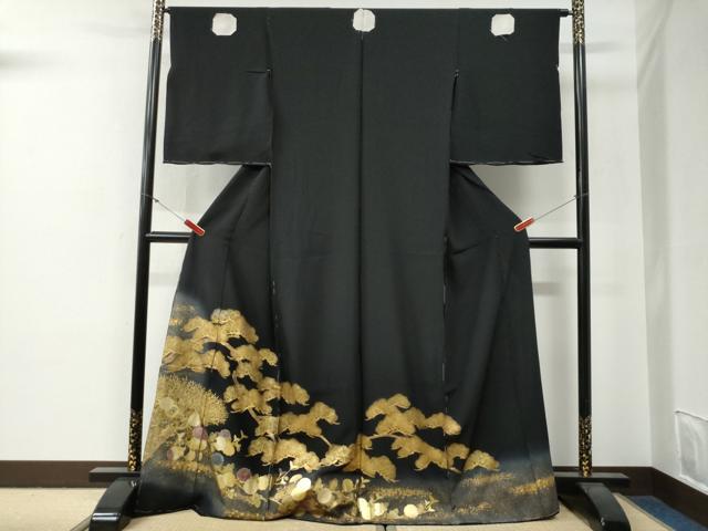 平和屋着物●豪華黒留袖 枝松菊文 ラメ糸 暈し染め 金彩 仮絵羽 正絹 逸品 未使用 CABG0503yc