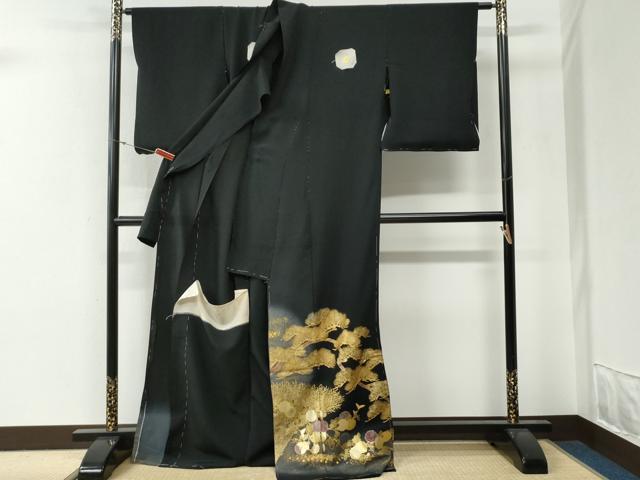 平和屋着物●豪華黒留袖 枝松菊文 ラメ糸 暈し染め 金彩 仮絵羽 正絹 逸品 未使用 CABG0503yc