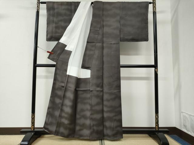 平和屋着物●上質な色無地 霞地紋 丼鼠色 正絹 逸品 未使用 CABG0516yc