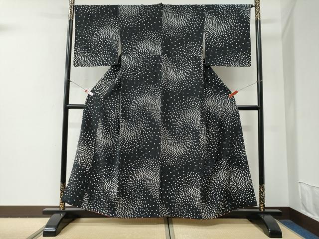 平和屋着物●上質な小紋 舞花弁 黒地 正絹 逸品 CABG0598yc