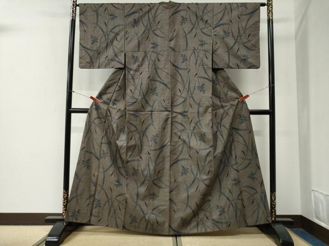 平和屋着物●本場大島紬 7マルキ 枝花文 正絹 逸品 CABG0645yc