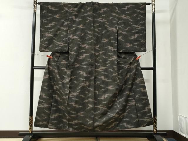 平和屋着物●本場大島紬 7マルキ 霞文 正絹 逸品 CABG0660yc
