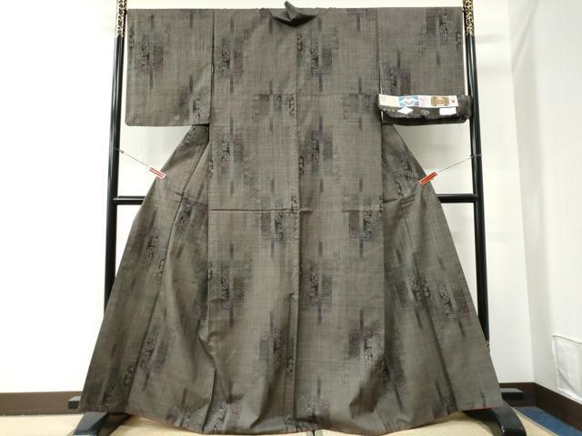平和屋着物●本場大島紬 7マルキ 泥染め 短冊吉祥文 南絹織物謹製 証紙付き 正絹 逸品 CABG0738yc