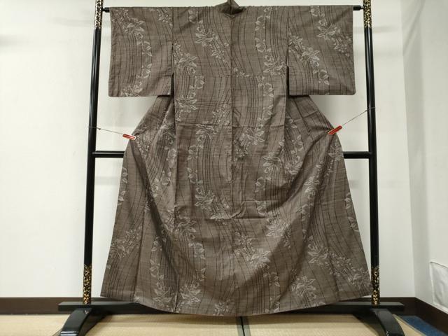 平和屋着物●本場大島紬 7マルキ 枝花文 正絹 逸品 CABG0821yc