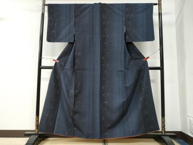 平和屋着物●結城紬 80亀甲 飛び亀甲柄 花唐草文 正絹 逸品 未使用 CABG0824yc