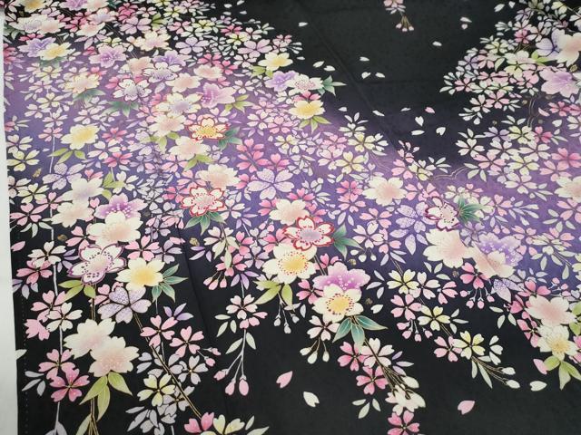 平和屋着物●豪華振袖 駒刺繍 舞桜文 暈し染め 黒地 金彩 正絹 逸品 CABG0825yc
