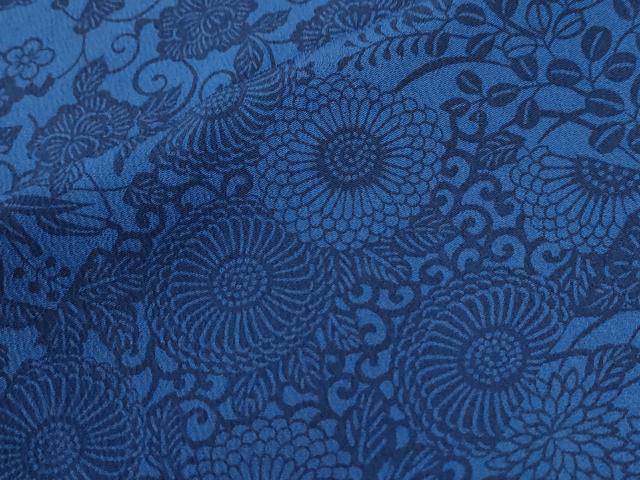 平和屋着物●上質な小紋 藍 型染め 菊花唐草文 正絹 逸品 未使用 CABG0868yc