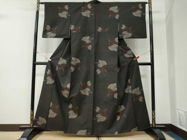 平和屋着物●本場大島紬 9マルキ 地空き 枝花文 高島屋扱い 正絹 逸品 CABG0929yc
