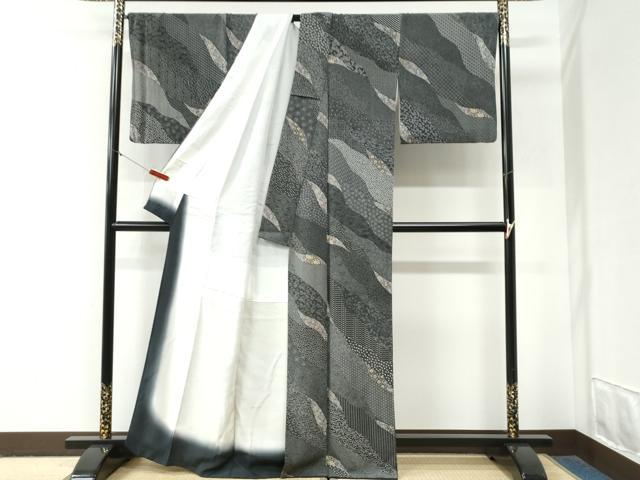 平和屋着物●伝統工芸士 染谷梅治 小紋 吉祥更紗花唐草文 黒地 正絹 逸品 CABG0980yc