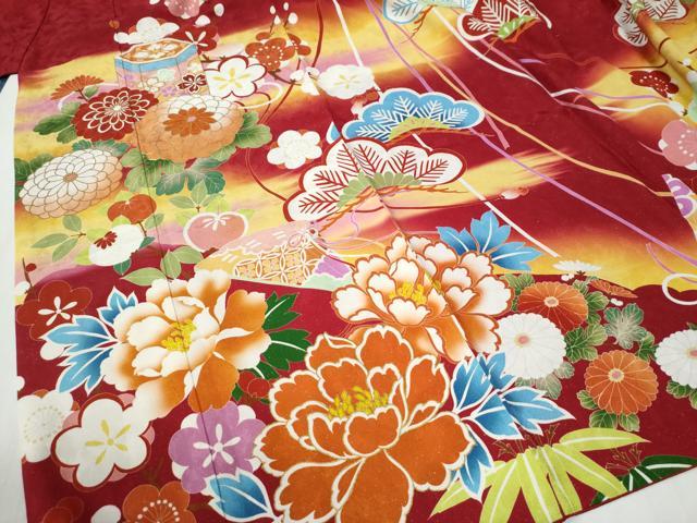 平和屋着物●豪華振袖 駒刺繍 貝桶檜扇松竹梅花文 暈し染め 銀通し地 正絹 逸品 CABG0985yc