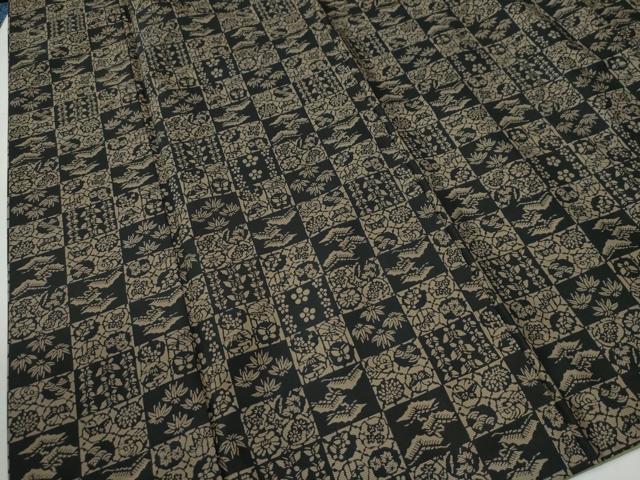 平和屋着物●本場大島紬 9マルキ 市松竹梅花蝶文 ロング丈 正絹 逸品 CABG1010yc