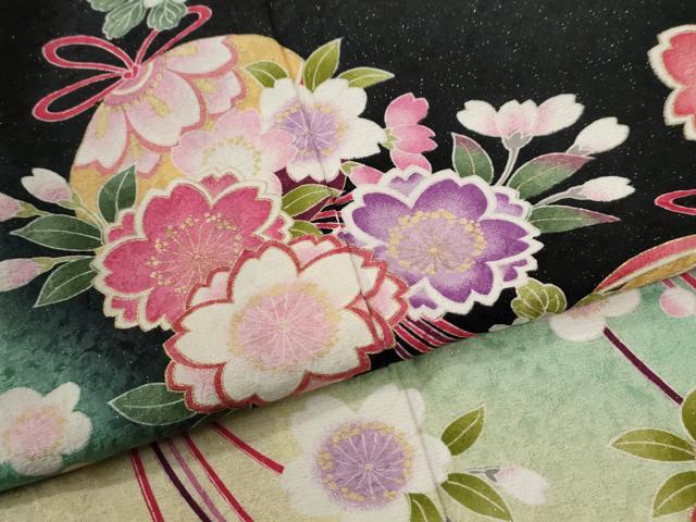 平和屋着物●豪華振袖 毬舞桜文 暈し染め 黒地 金通し地 正絹 逸品 CABG1083yc