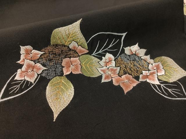 平和屋着物●塩瀬 九寸名古屋帯 総刺繍 草花文 黒地 金糸 正絹 逸品 CABG1601vp