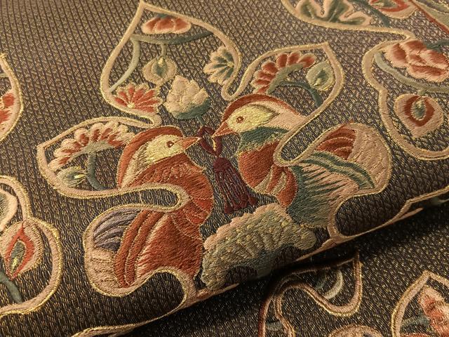 平和屋着物●ひなや工房 くむ・あむ・おる 伊豆蔵明彦 太鼓柄袋帯 総刺繍 双鳥更紗吉祥文 金糸 正絹 逸品 CABG1635vp