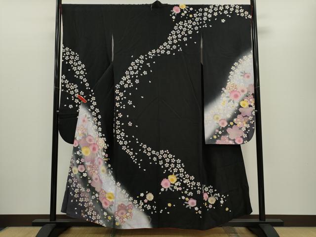 平和屋着物●豪華振袖 駒刺繍 鞠舞花文 暈し染め 黒地 金彩 やまと謹製 正絹 逸品 CABG2141ze