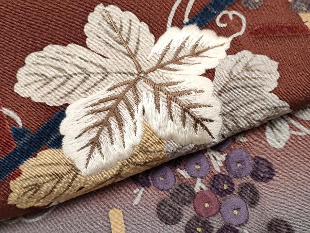 平和屋着物●ファッションデザイナー 花井幸子 訪問着 刺繍 リス 葡萄蔦の葉文 暈し染め 正絹 逸品 CABG3340tx