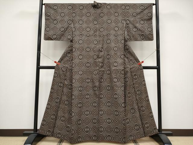 平和屋着物●本場大島紬 龍郷絣 菱繋ぎ花文 正絹 逸品 CABG3344tx