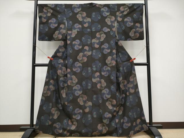 平和屋着物●本場大島紬 9マルキ 地空き ねじ花文 正絹 逸品 CABG3366tx