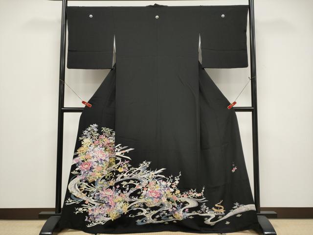 平和屋着物●本加賀友禅作家 染元千紅代表 寺西一紘 黒留袖 流水花舟文 正絹 逸品 CABG3373tx