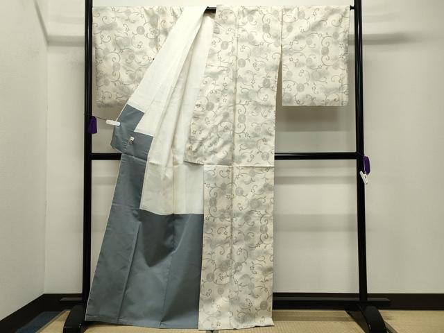 平和屋着物●本場大島紬 白大島 9マルキ 花唐草文 さが美扱い 鈴乃屋扱い 正絹 逸品 CABG4404gh