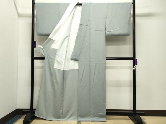 平和屋着物●上質な色無地 日野忠作 千草鼠色 鬼しぼ縮緬 正絹 逸品 未使用 CABG4508gh