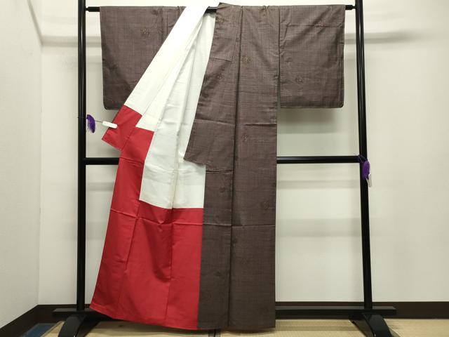 平和屋着物●本場大島紬 7マルキ 泥染め 草花文 牧絹織物謹製 証紙付き 正絹 逸品 CABG4576gh