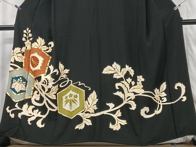 平和屋着物■豪華黒留袖 駒刺繍 更紗花文 正絹 逸品 CABG6468xe