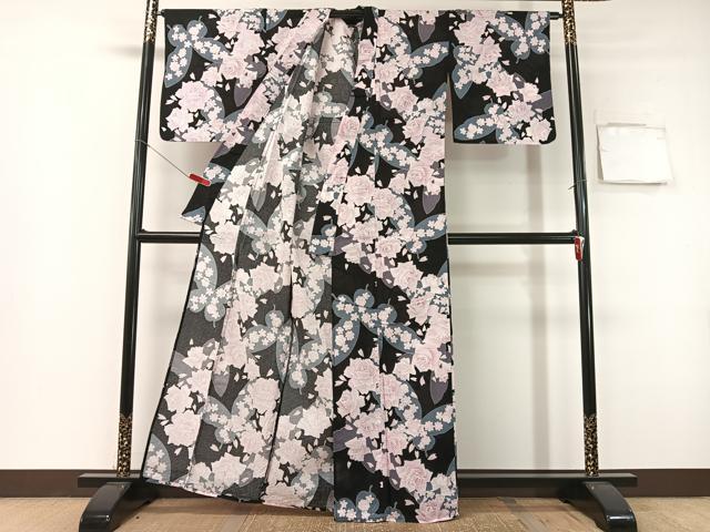 平和屋着物∴夏物 浴衣 綿紅梅 薔薇 舞蝶 黒地 銀彩 綿 逸品 CABG7635vp