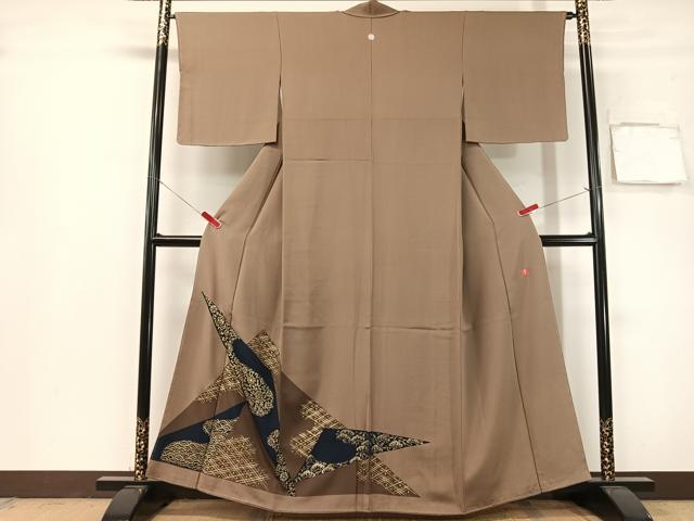 平和屋着物●ファッションデザイナー 花井幸子 色留袖 刺繍 切嵌吉祥花文 金彩 正絹 逸品 未使用 CABG7772vp
